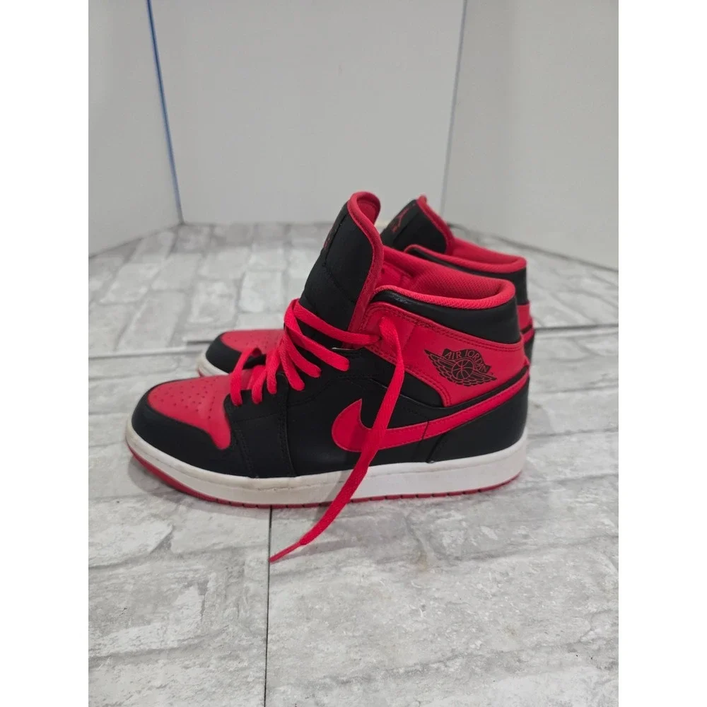 Air Jordan‎ 1 AJ1 Sz 9 Mid Bred Black Fire Red Sneakers DQ8426-060
